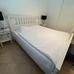 דירה Lovely 3 Bedroom In A In