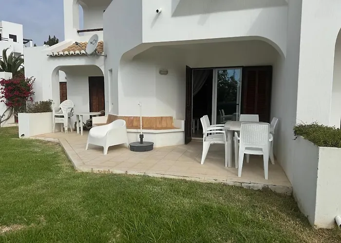 Lovely 3 Bedroom In A In Apartment Albufeira