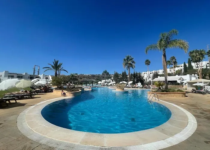Lovely 3 Bedroom In A In Albufeira