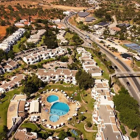 شقة Lovely 3 Bedroom In A In *