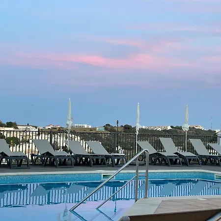 Lovely 3 Bedroom In A In