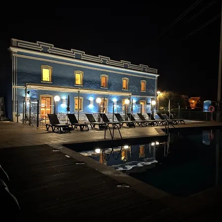 Lovely 3 Bedroom In A In Διαμέρισμα