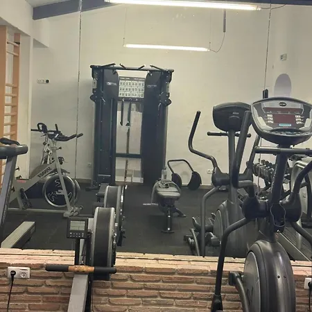 דירה Lovely 3 Bedroom In A In