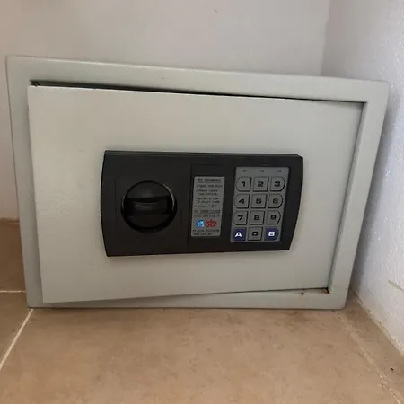 Lovely 3 Bedroom In A In * البوفيرا