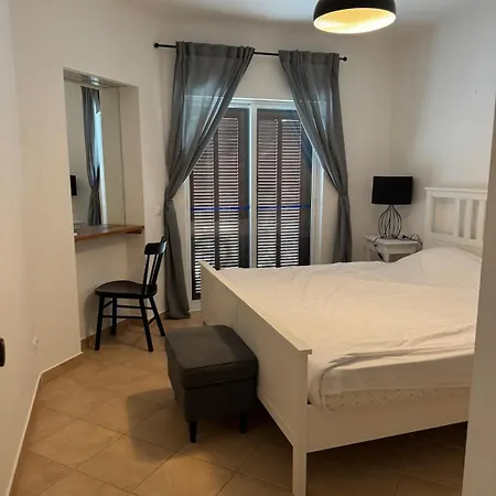 Lovely 3 Bedroom In A In شقة البوفيرا