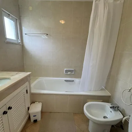 شقة Lovely 3 Bedroom In A In