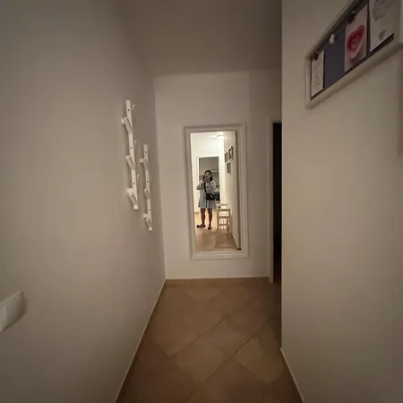 شقة Lovely 3 Bedroom In A In البوفيرا