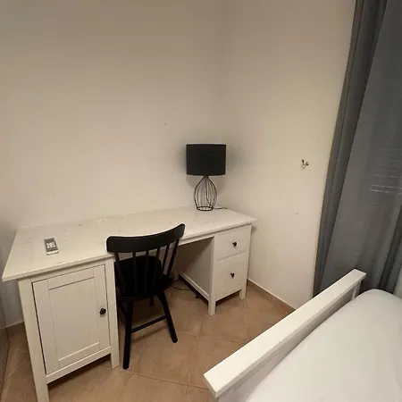 Lovely 3 Bedroom In A In شقة البوفيرا